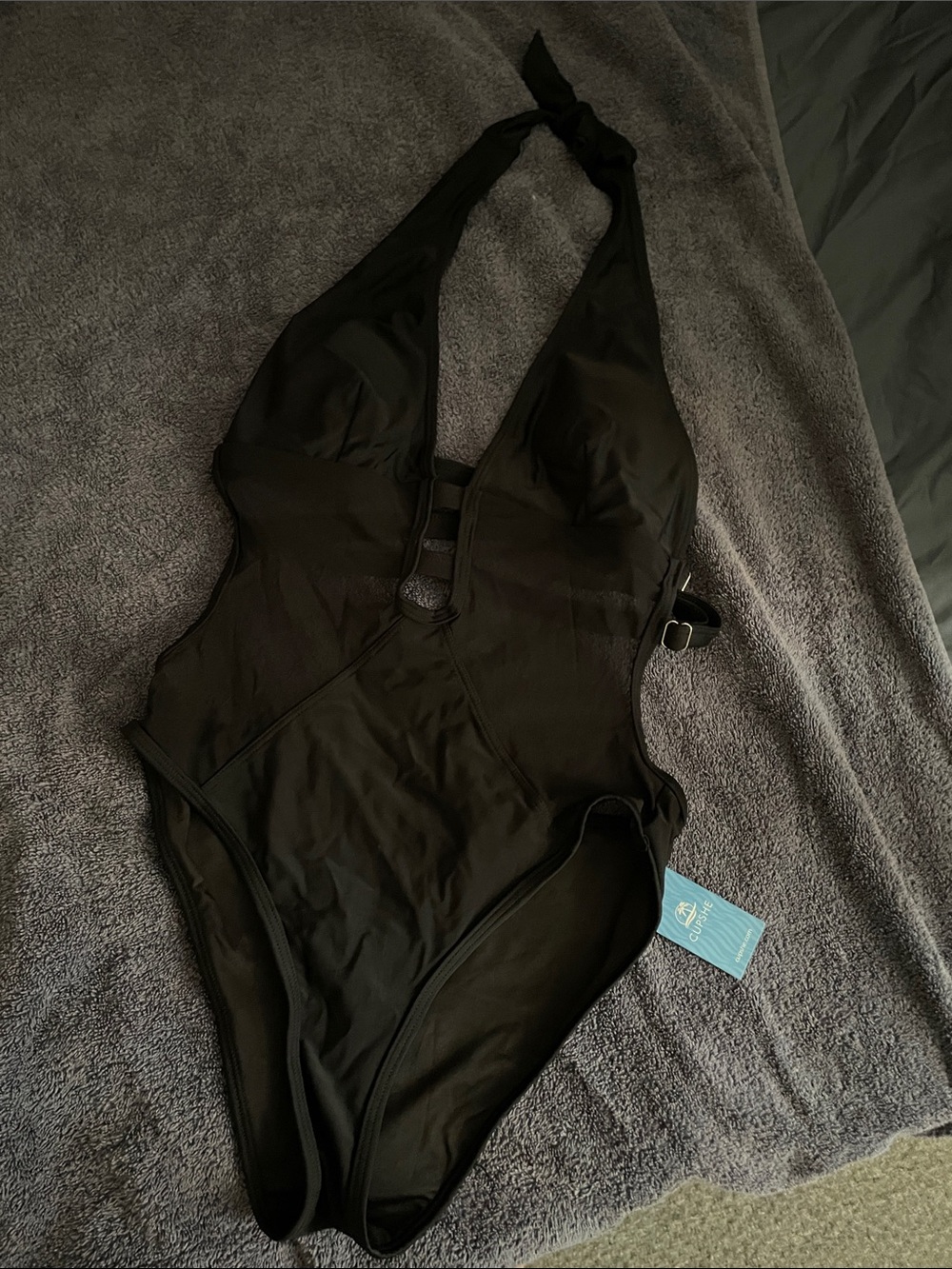 Cupshe Black Halter One-Piece Swimsuit with Front Strap